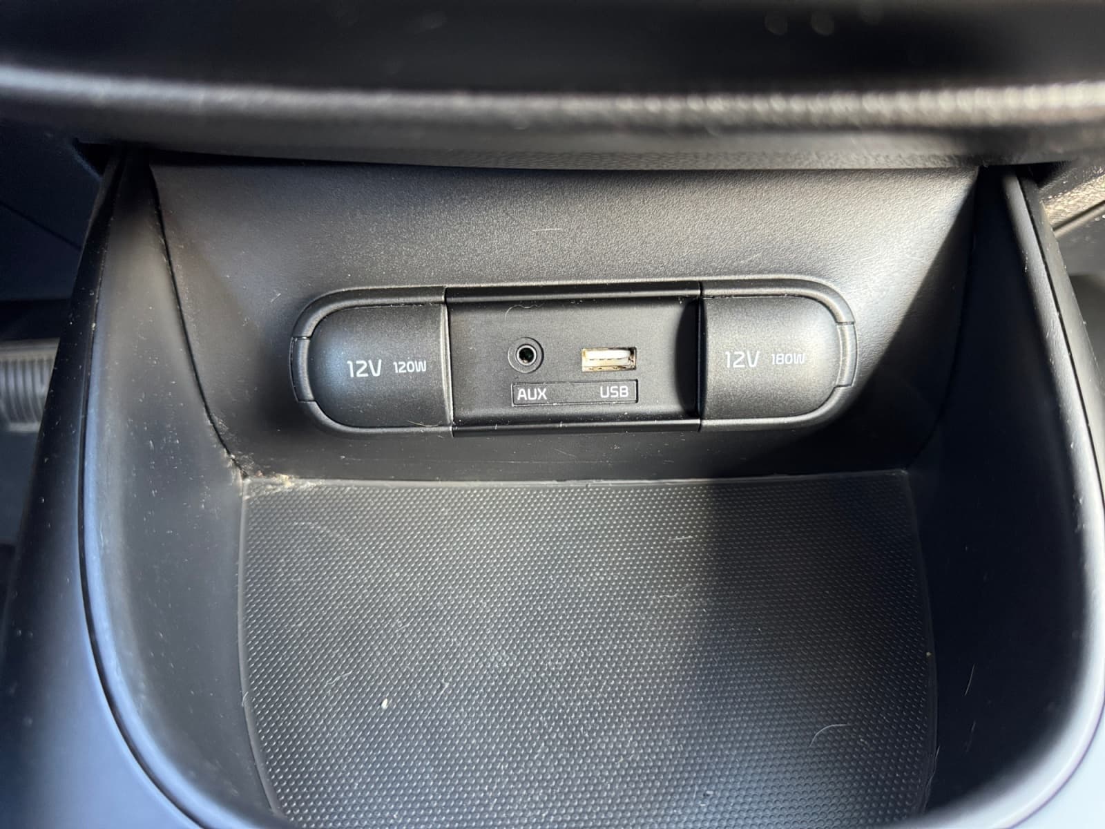 2016 Kia Soul BASE 6A