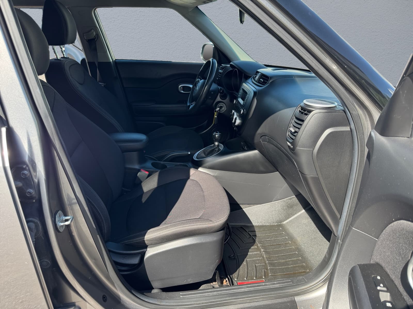 2016 Kia Soul BASE 6A