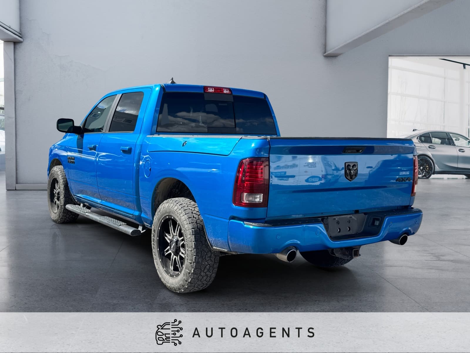2018 RAM 1500 Sport Crew Cab SWB 4WD